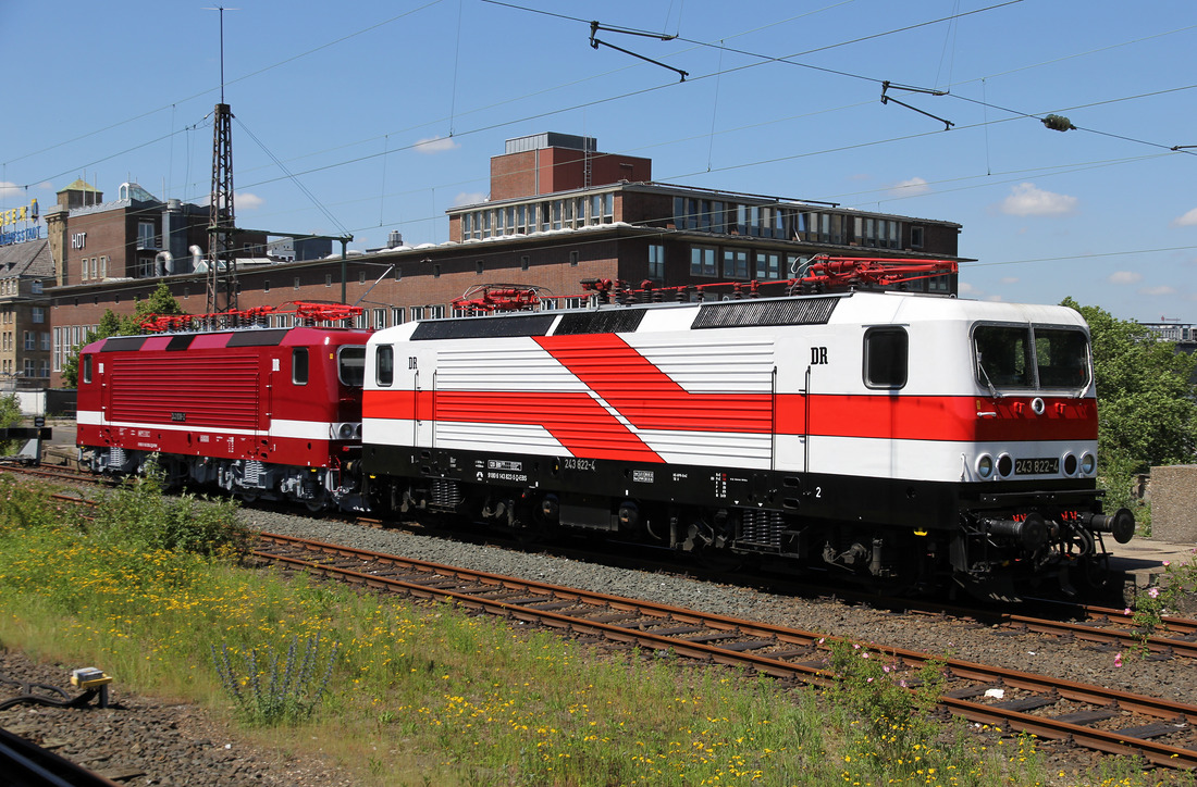 Erfurter Bahnservice 143 822 + Fahrzeugwerk Karsdorf (FWK) 143 936 // Essen Hbf // 29. Mai 2019
