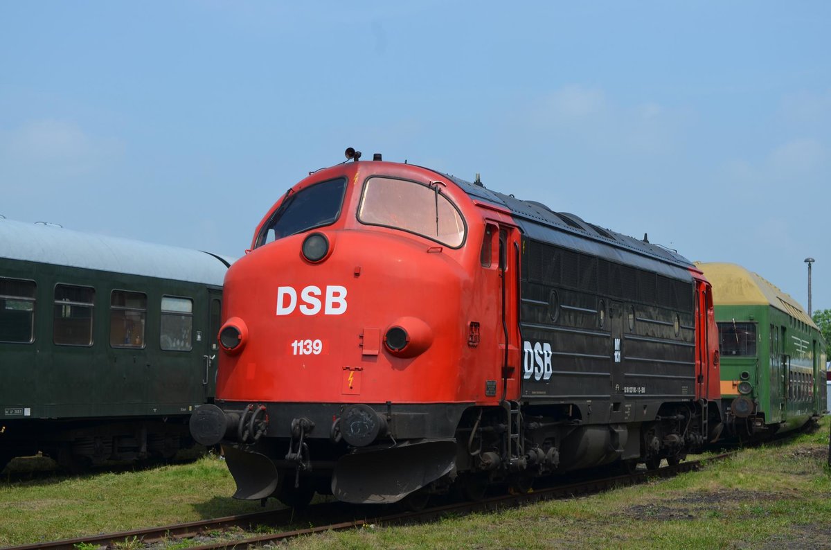 Erfurter Bahnservice NOHAB DSB MY 1131 EBS 227 003-1 zum 21. Groem Eisenbahnfest im Bw Weimar  25 Jahre Thringer Eisenbahnverein e.v  28.05.2016