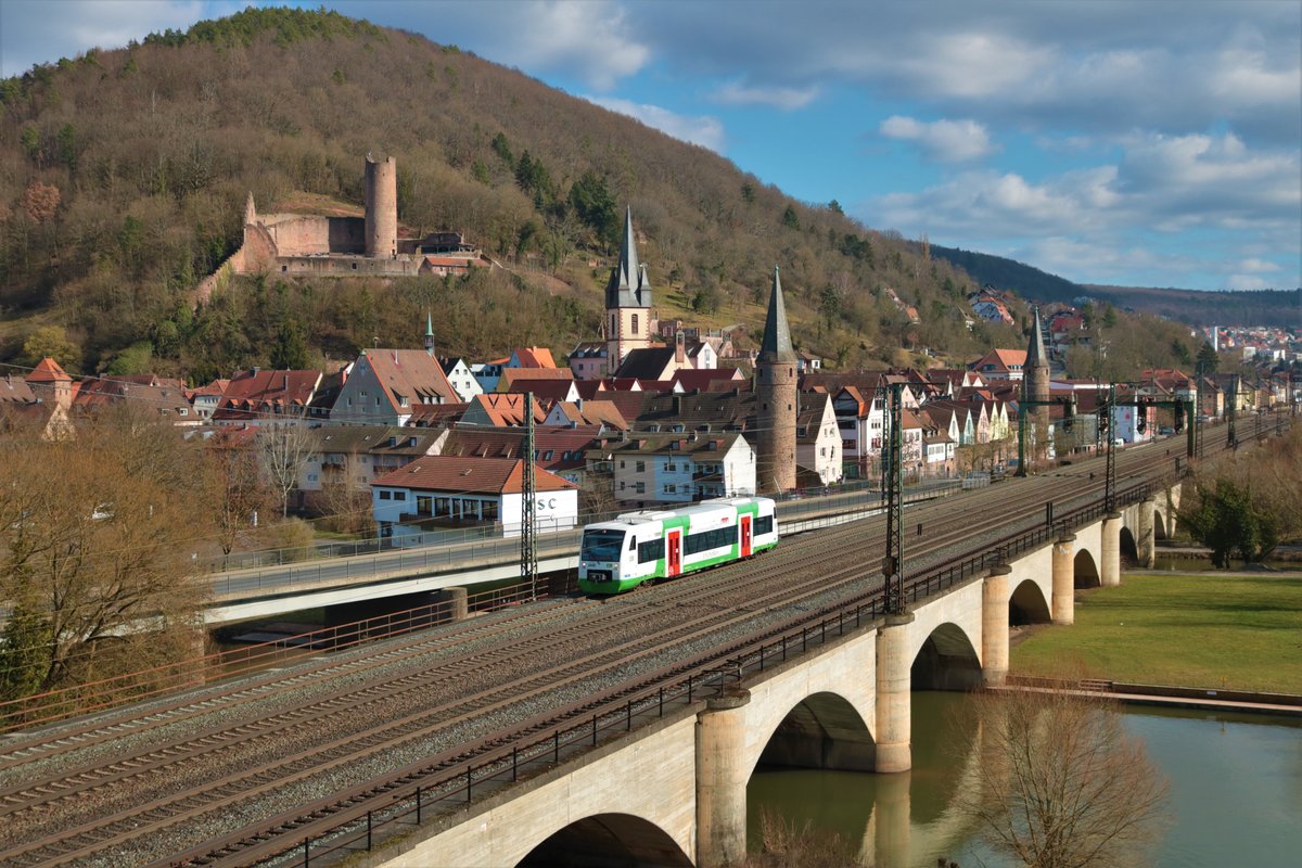 Erfurter Industriebahn VT015 (650 415) in Gemünden am Main am 27.02.21