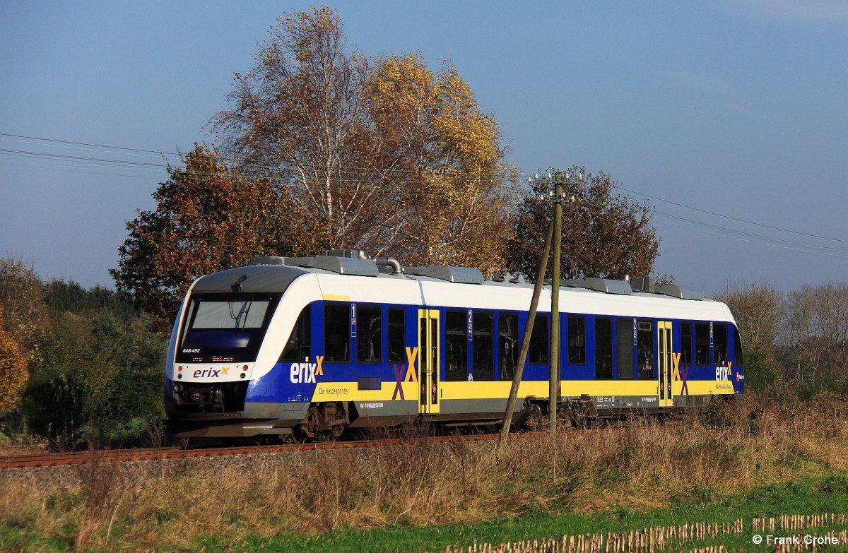 ERIXX 648 492-6 + 992-5 „Der Heidesptinter“ (Baujahr 2011, Alstom) als erx 81675 Bremen Hbf. – Uelzen, KBS 116 Bremen – Uelzen, fotografiert bei Kirchlinteln zwischen Langwedel und Visselhövede am 07.11.2014