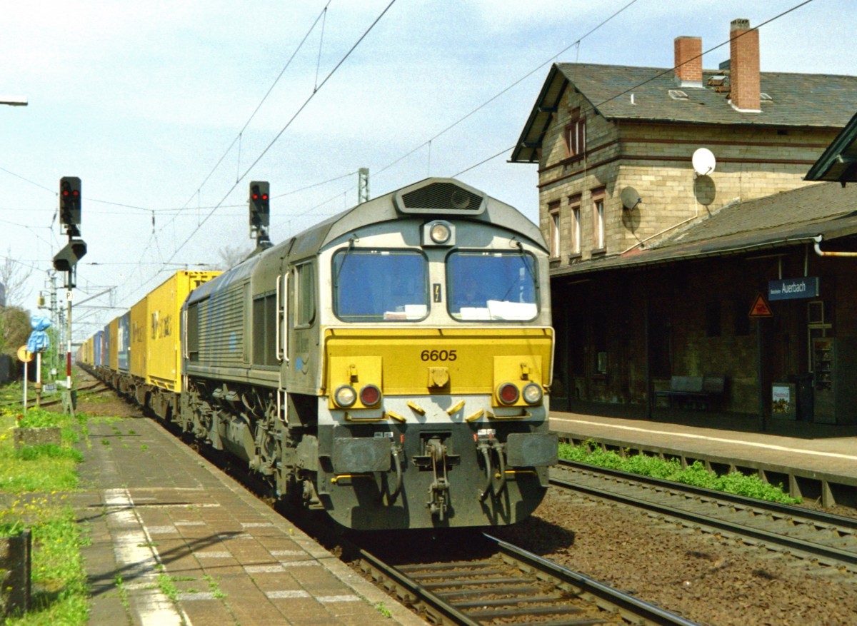 ERS 6605 mit DGS 40103 (Rotterdam–Melzo) am 13.04.2007 in Bensheim-Auerbach