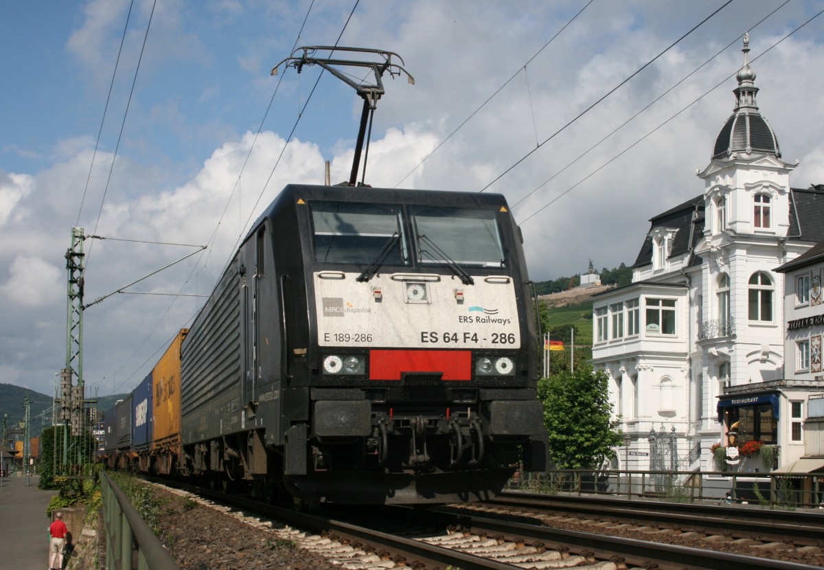 ERS ES 64 F4-286 mit DGS 40101 (Rotterdam-Maasvlakte–Padova) am 08.07.2011 in Rdesheim (Rhein)