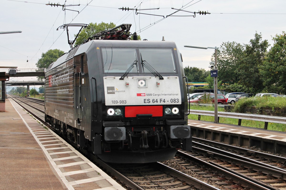 ES 64 F4-083  SBB Cargo International  am 02.09.2014 in Orschweier als Tfzf gen Offenburg.