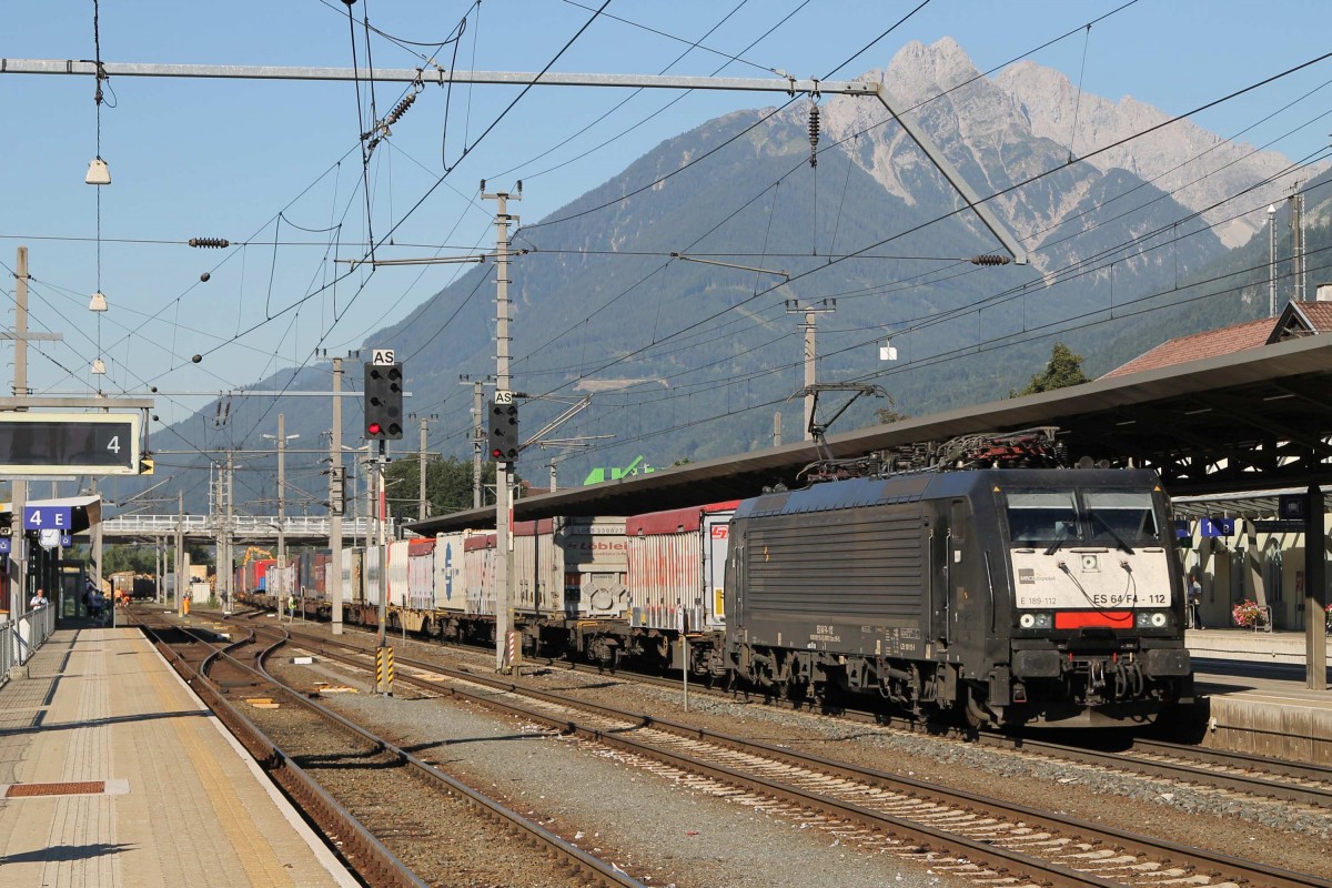 ES 64 F4 112 / E 189-112 (MRCE Dispolok) mit einem Güterzug in die Richtung Wörgl auf Bahnhof Jenbach am 2-8-2013.