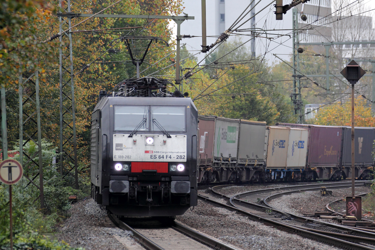 ES 64 F4-282 unterwegs für SBB Cargo in Bonn-Beuel 25.10.2014