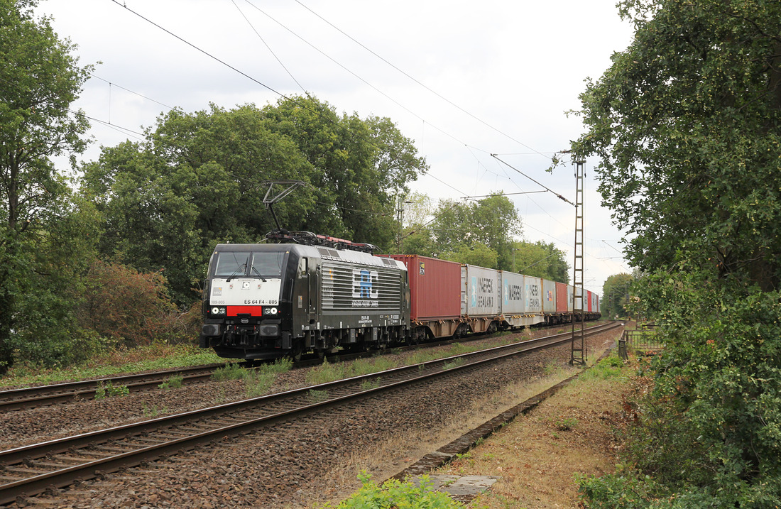 ES 64 F4-805 (Eigentümer: MRCE Dispolok; Mieter zum Aufnahmezeitpunkt: Railway Carrier ) // Duisburg-Rheinhausen // 1. September 2020
