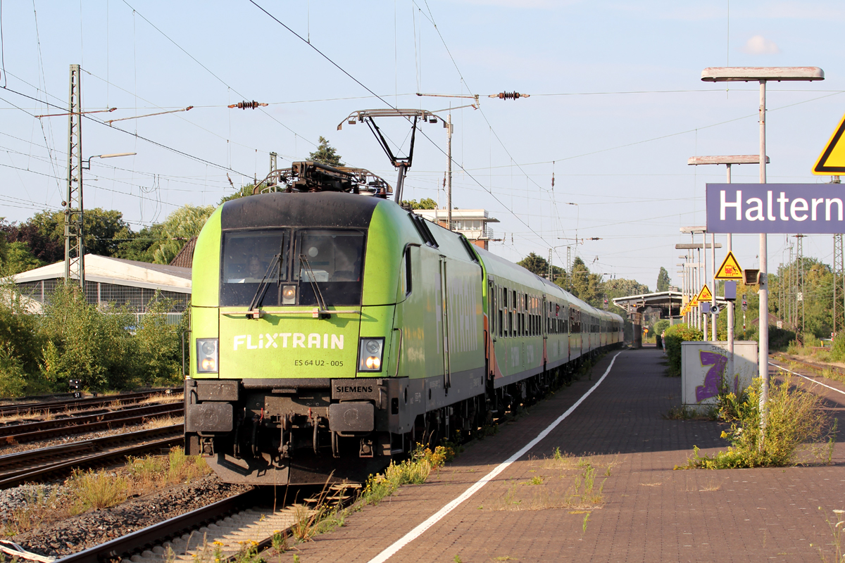ES 64 U2-005 mit dem Flixtrain in Haltern am See 5.7.2018 