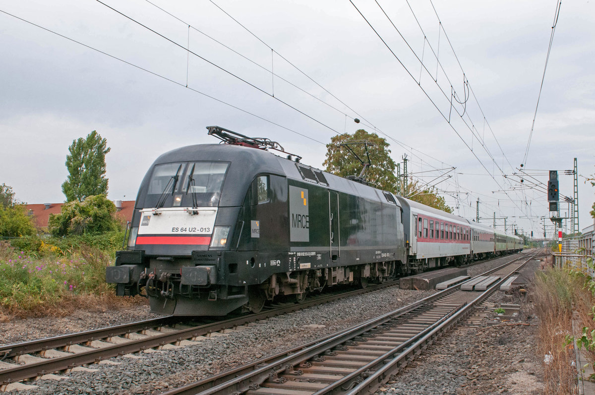 ES 64 U2-013 mit eine Flixtrain von Berlin nach Stuttgart.  Heppenheim 13.09.2018