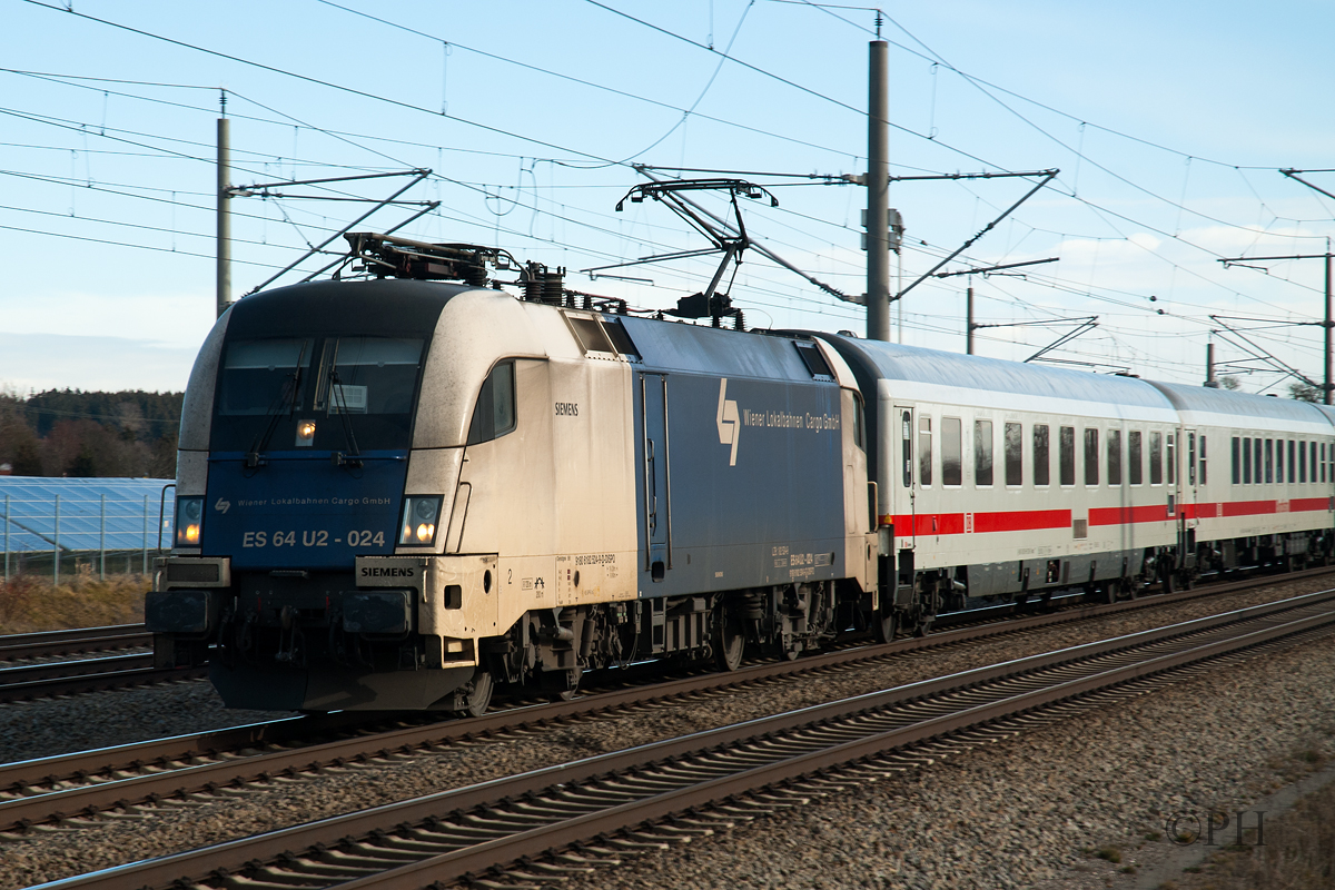 ES 64 U2-024, 182 524 am 05.01.2016 in Hattenhofen