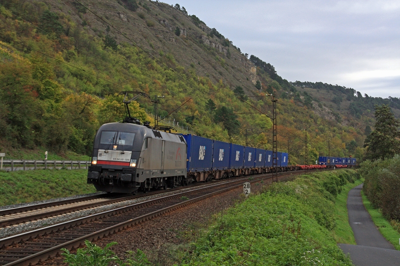 ES 64 U2-029 (182 529) von TXL am 23.10.2014 in Gambach gen Gemünden 