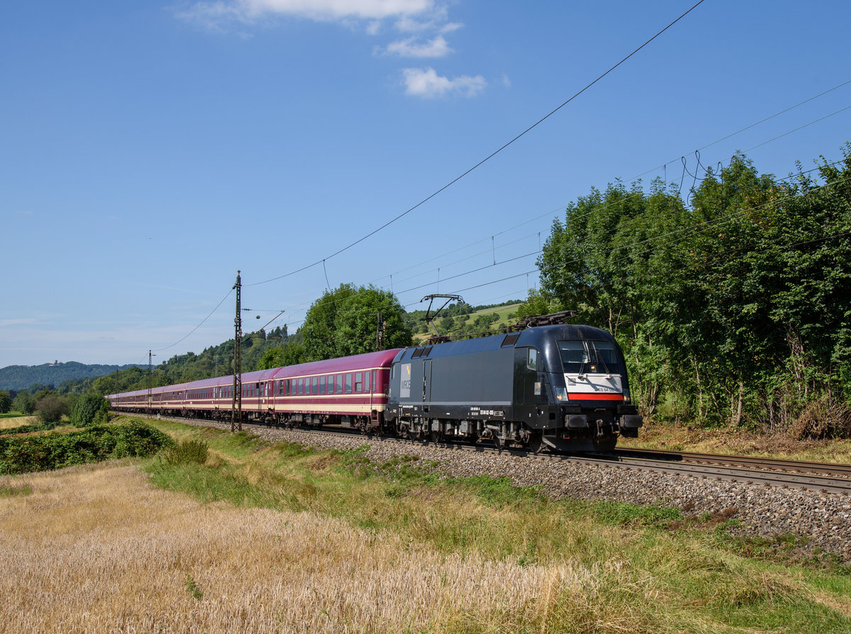 ES 64 U2-035 mit dem Metal-Train DPF 1843 auf der Rückfahrt aus Itzehoe vom Heavy Metal Festival in Wacken.Aufgenommen am 7.8.2016 bei Kuchen.