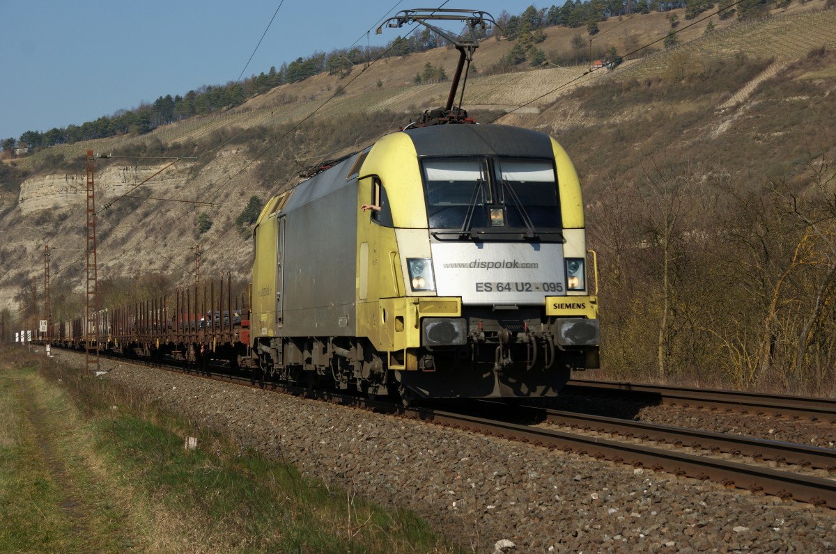 ES 64 U2-095 (182 595) mit einen Stabstahlzug Richtung Würzburg am 11.03.14 bei Thüngersheim.