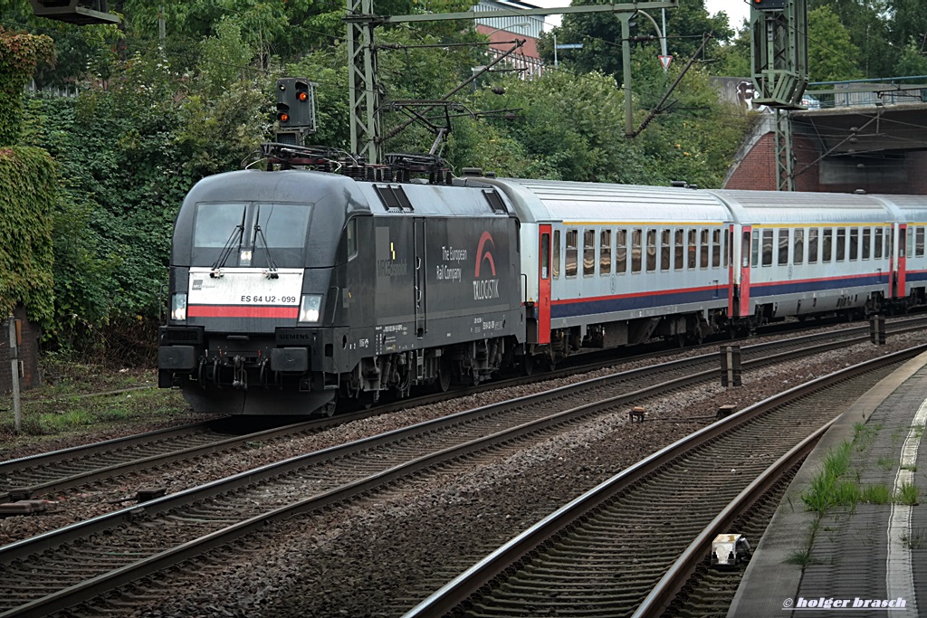 ES 64 U2-099 der TX-logistik fuhr mit einen sonderzug am 25.09.13 durch hh-harburg