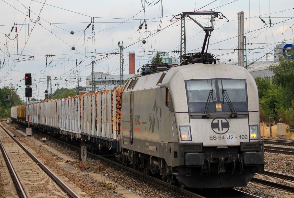 ES 64 U2 - 100 / 182 600  HUPAC  mit einem Gterzug am 26. August 2013 am Heimeranplatz.