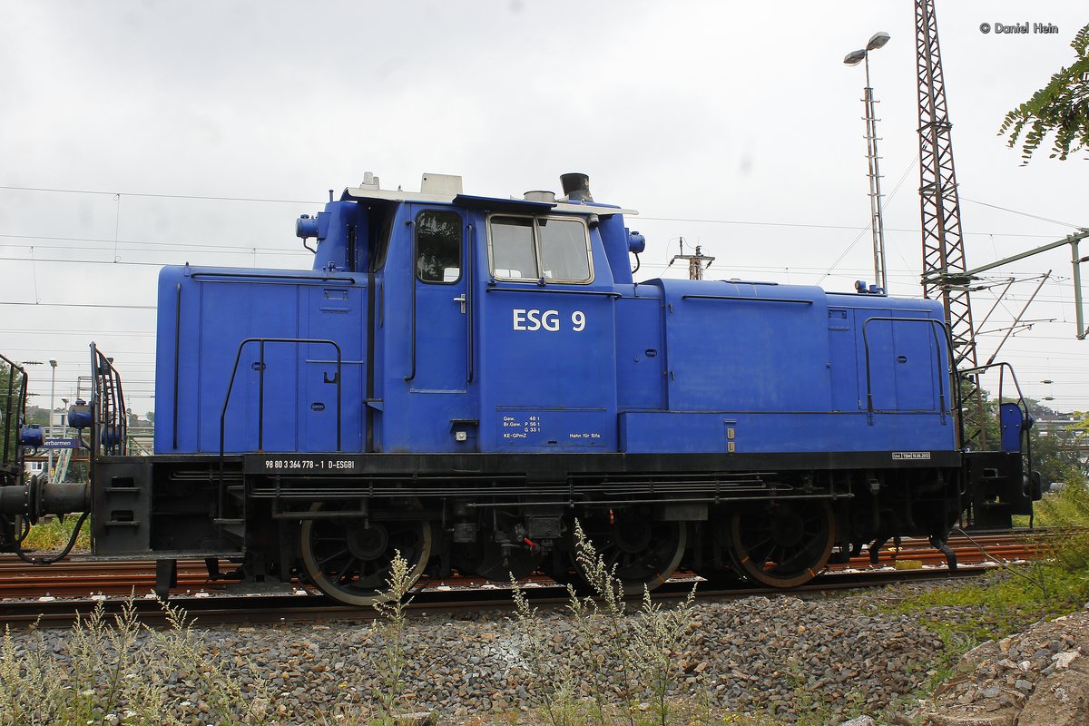 ESG 9 364 778-1 stand in Wuppertal Oberbarmen, am 23.07.2016.