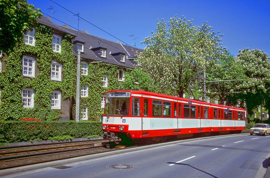 Essen 5104, Haarzopf / Sommerburgstraße, 09.05.1987.

