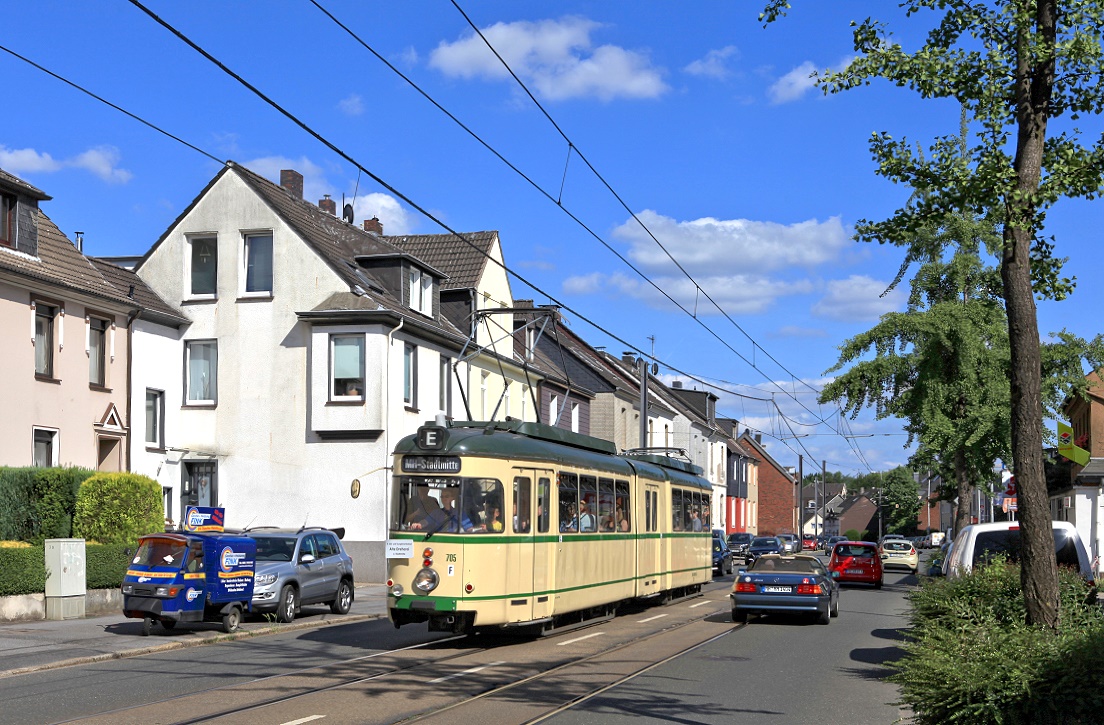 Essen Tw 705, Mülheim Zeppelinstraße, 18.06.2017.