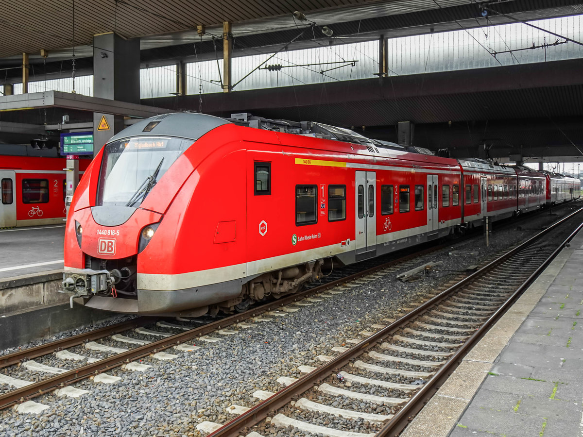 ET 1440 816-5 als S8 nach Mönchengladbach Hbf in Düsseldorf Hbf, 18.04.2020.