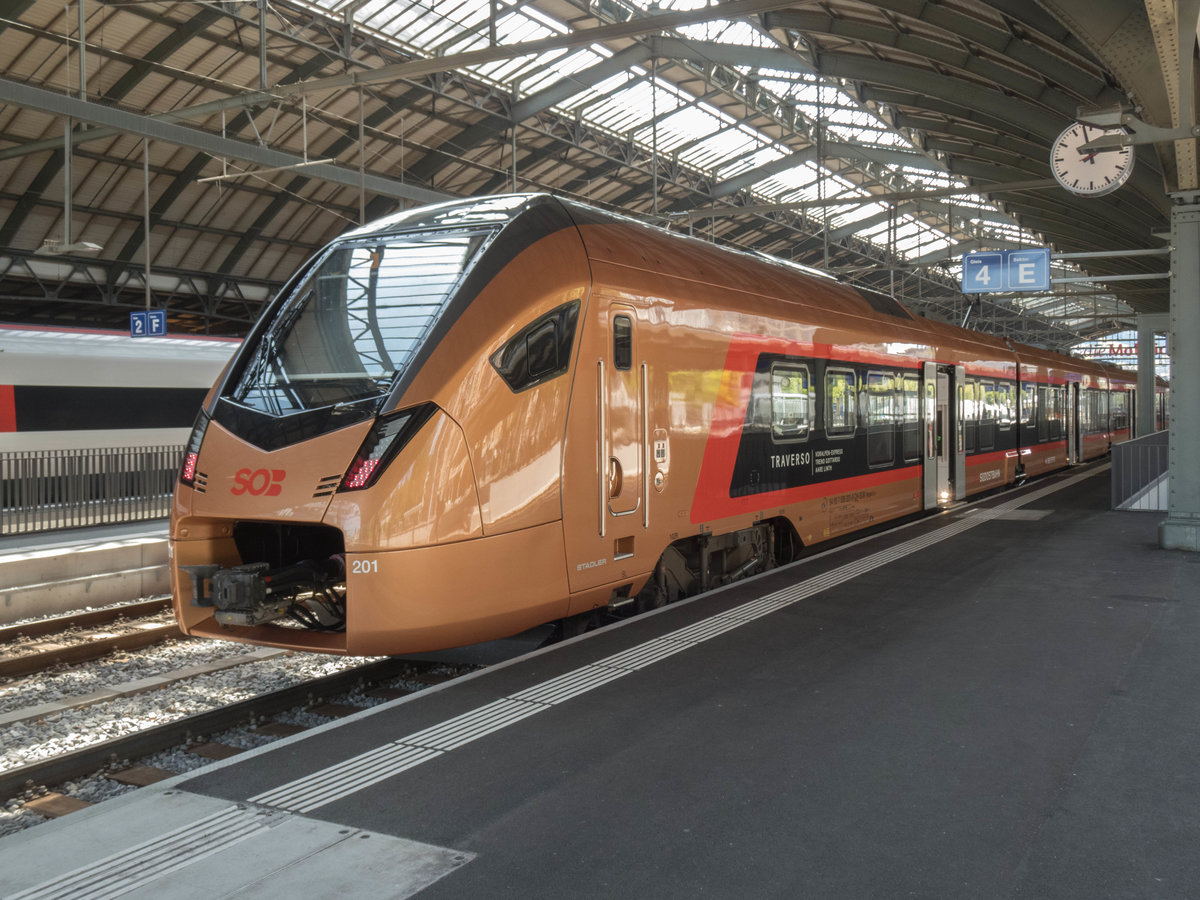 ET 201  Traverso  der SOB als VAE nach Luzern in St. Gallen HB, 16.08.2020.