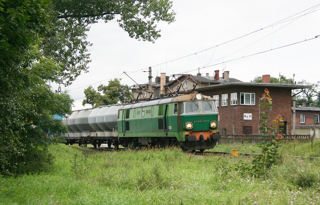 ET 22-257 wurde am 17. August 2010 im beschaulichen Rzepin fotografiert.
