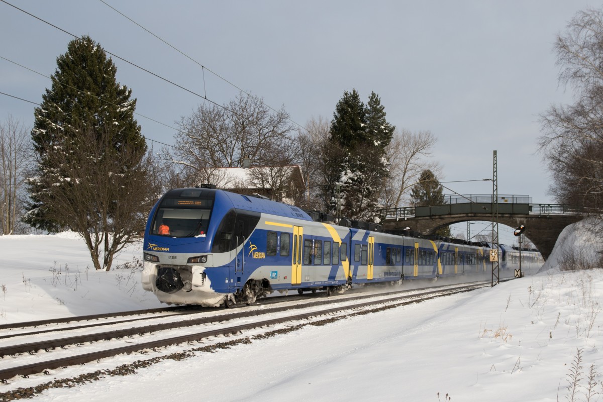 ET 305 der BOB am ersten Tag des Jahres 2015 bei Übersee.