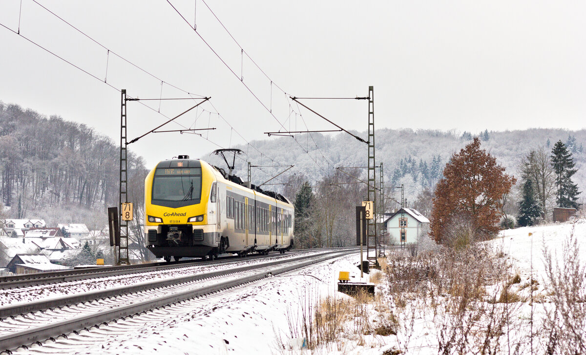 ET 3.13 A als MEX16 Esslingen-Ulm am 11.12.2021 bei Urspring. 