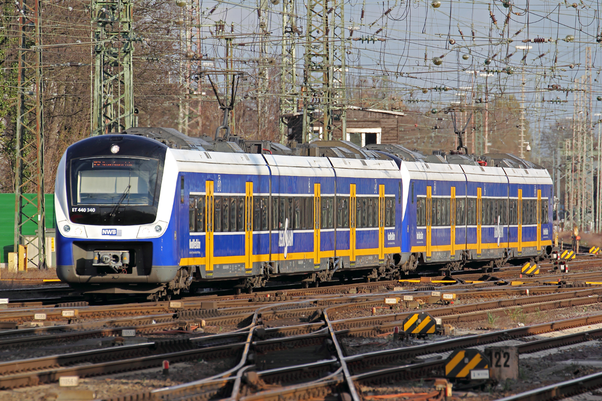 ET 440 340 bei der Einfahrt in den Bremer Hbf. 25.3.2014