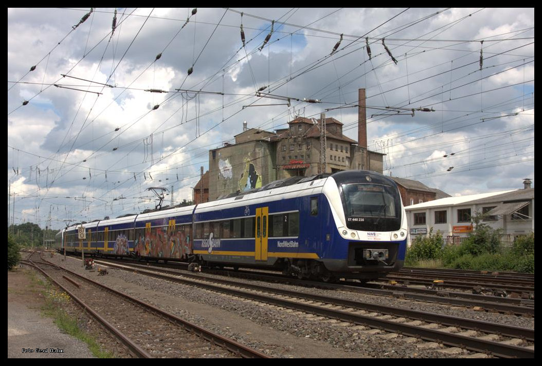 ET 440216 der Nordwestbahn erreicht hier am 4.7.2016 um 13.24 Uhr den Endbahnhof Verden an der Aller.