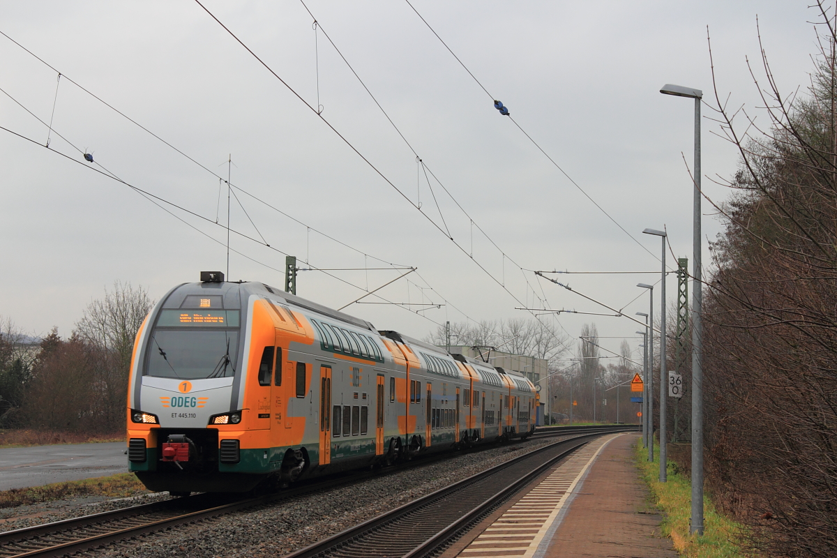 ET 445.110 ODEG in Michelau/ Oberfranken am 19.12.2015.
