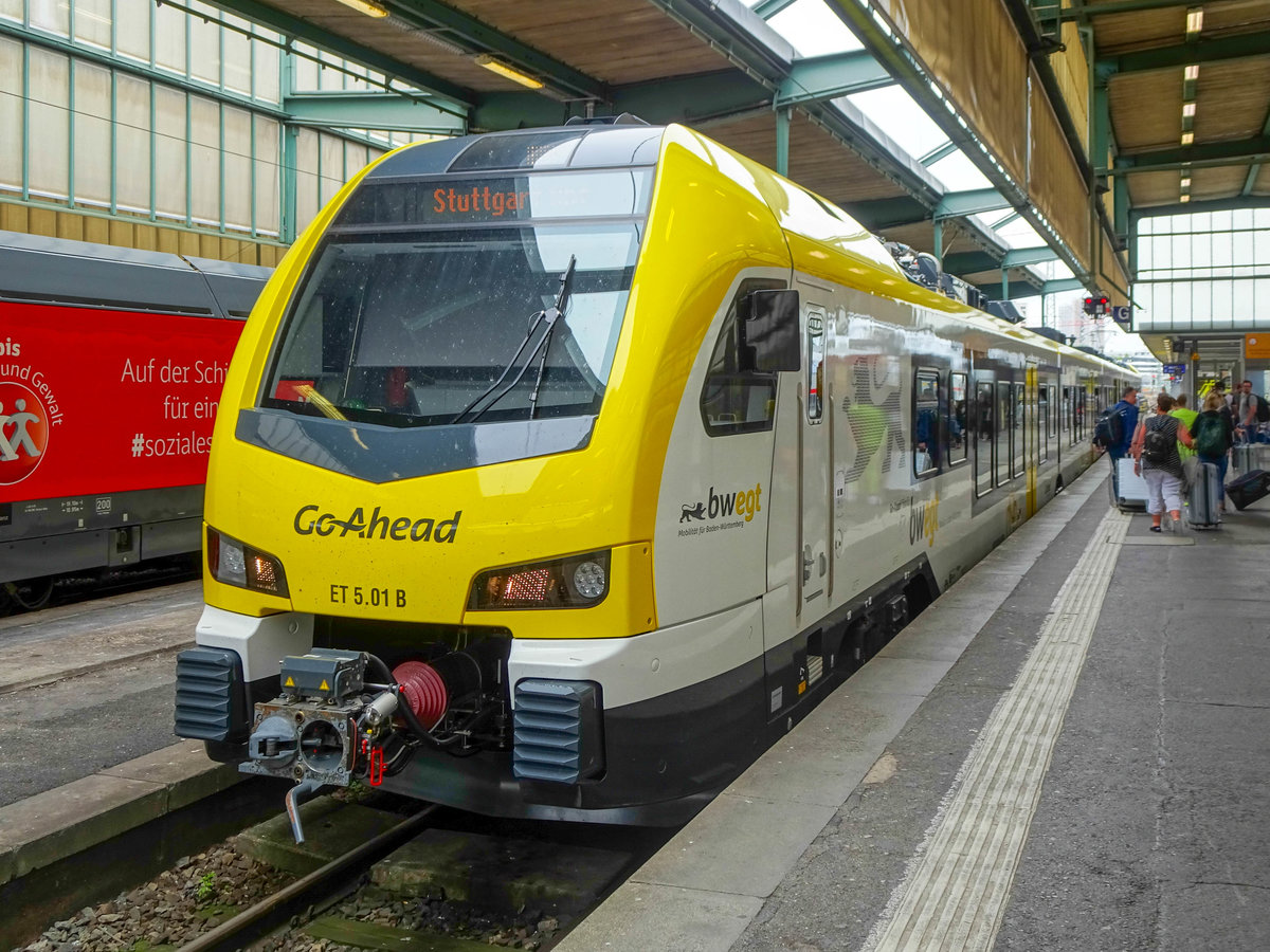 ET 5.01 B von Go Ahead als RB13 nach Aalen in Stuttgart Hbf, 09.06.2019. 