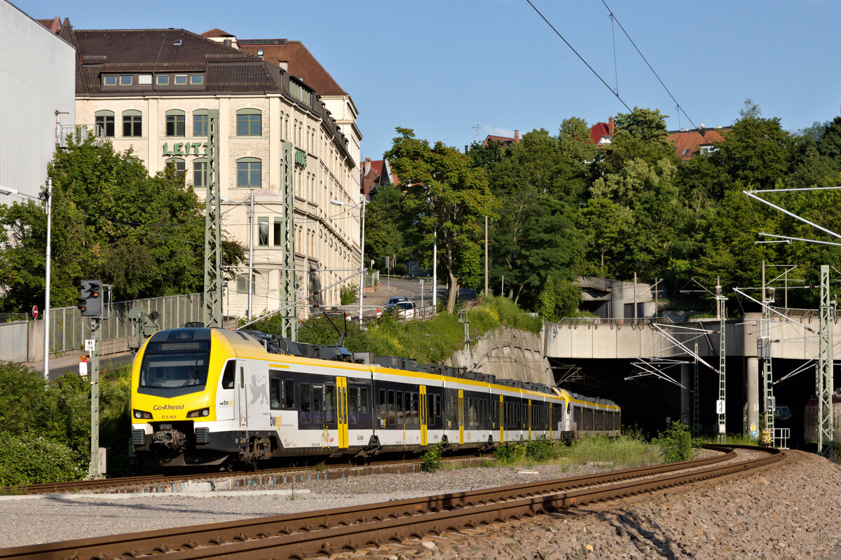 ET 6.10 A als IRE 1 nach Karlsruhe am 25.06.2022 in Stuttgart-Feuerbach. 