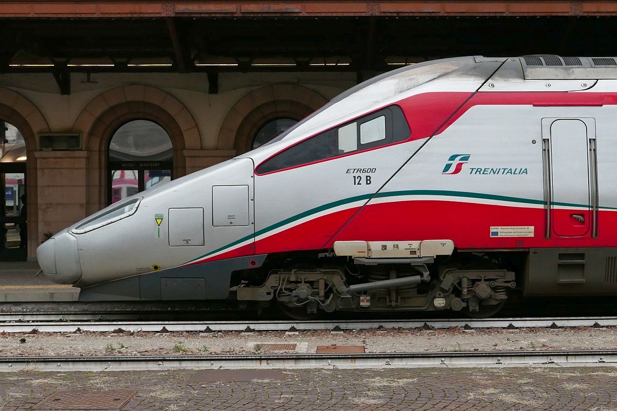 ETR 600 712-4 im Bahnhof von Bozen am 05.03.2020.