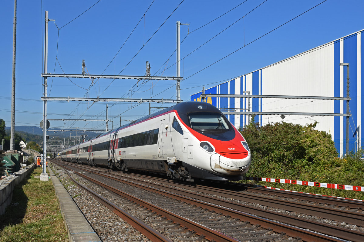 ETR 610 fährt Richtung Bahnhof Itingen. Die Aufnahme stammt vom 17.09.2019.