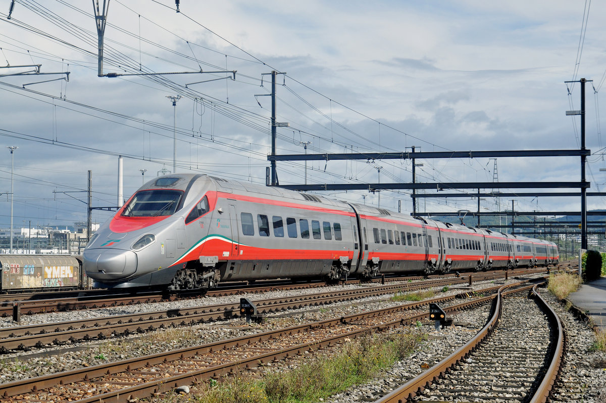 ETR 610 Trenitalia Nr. 11, durchfährt den Bahnhof Muttenz. Die Aufnahme stammt vom 14.09.2017.