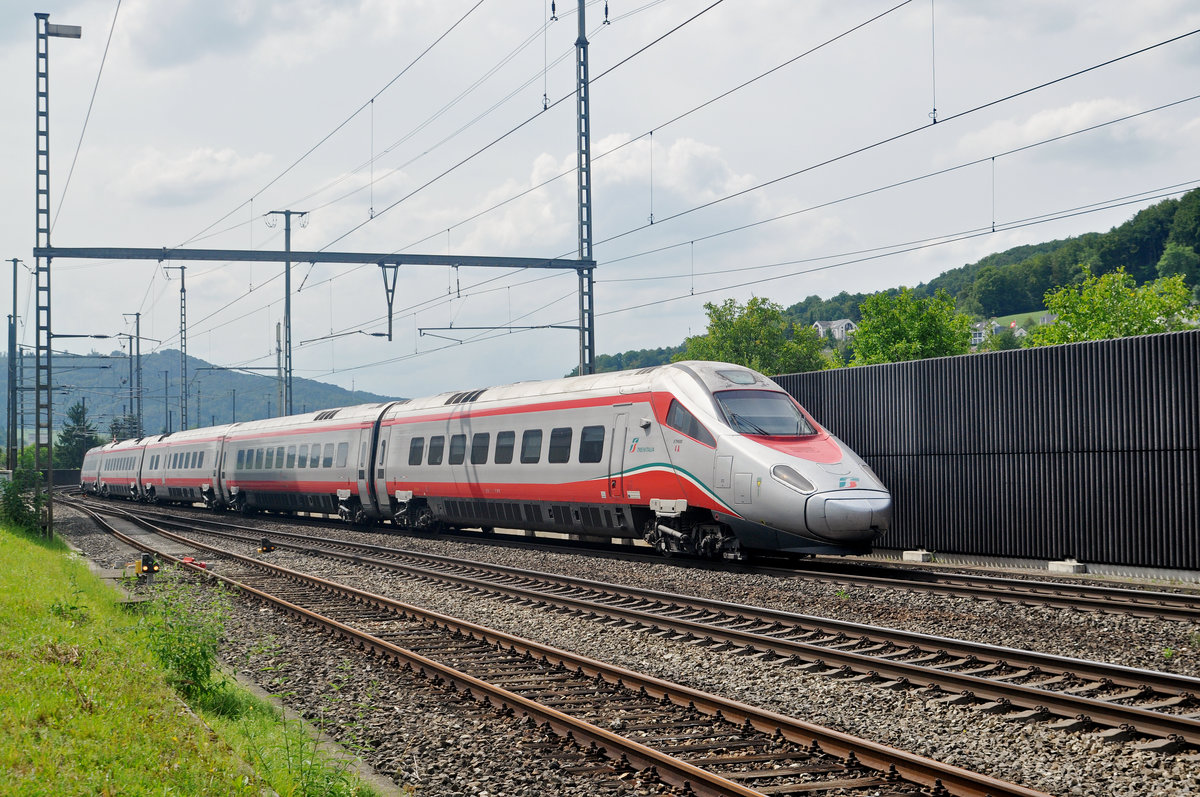 ETR 610 Trenitalia Nr. 4 durchfährt den Bahnhof Gelterkinden. Die Aufnahme stammt vom 16.08.2017.