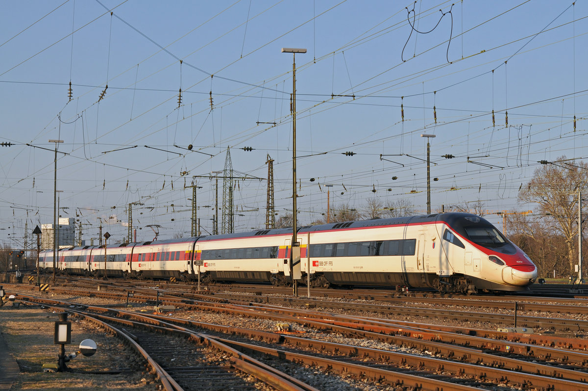 ETR 610 verlässt den Badischen Bahnhof Richtung Deutschland. Die Aufnahme stammt vom 13.01.2018.