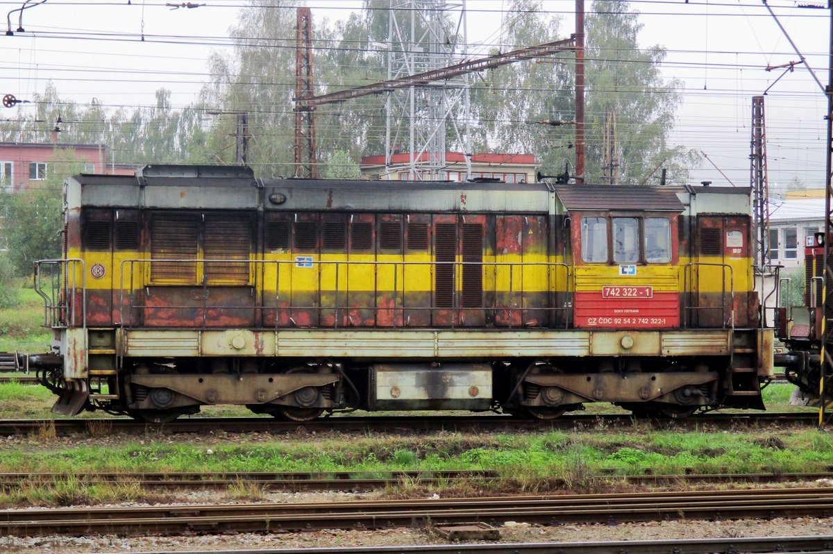 Etwa heruntergekommen sind die Farben von 742 322 ins Bw von Ceska Trebova am regnerischen 24 September 2017 -das Bild wurde während der jahrlichen Offenes Wochenend gemacht.