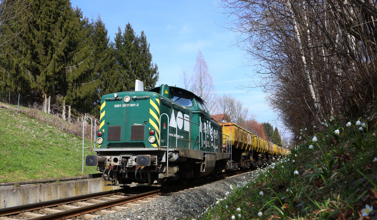 Etwas Sonnenschein brachte der Mittwoch in der Karwoche. 
Am 28.03.2018 war DH 1100.1 ein weiteres mal auf dem Weg Abraum aus der Koralm zu holen. 