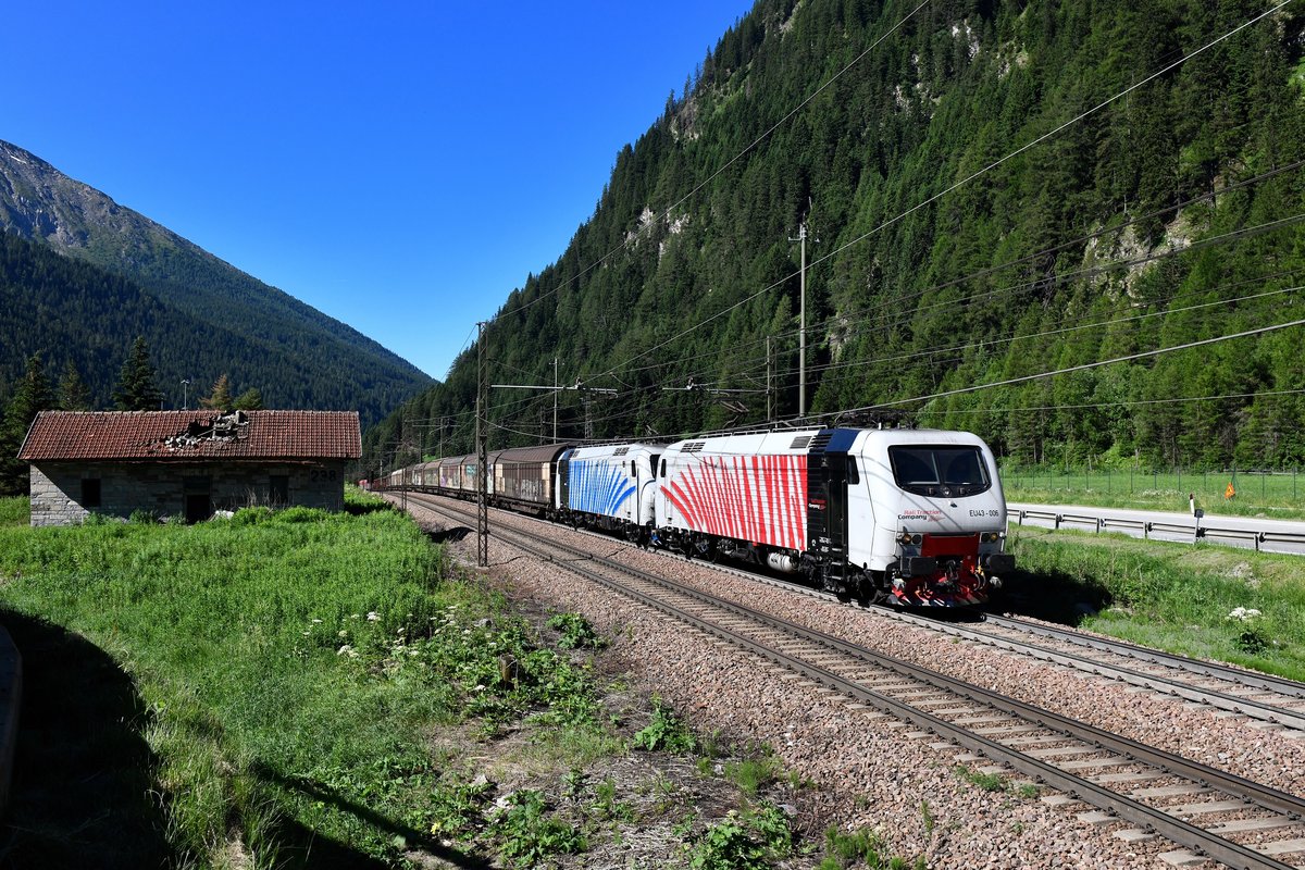EU43 006 + EU43 003 mit GAG 44126 am 29.06.2019 bei Brennero.