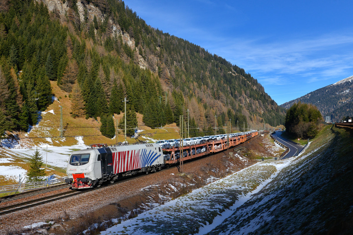EU43 007 mit DGS 48861 am 22.11.2017 bei Terme di Brennnero. 
