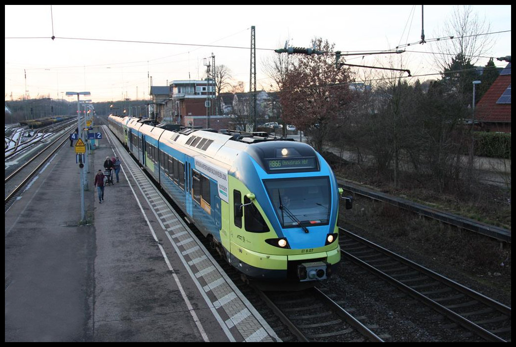 Eurobahn ET 8.07 hält hier am 19.1.2019 auf der Fahrt nach Osnabrück um 16.33 Uhr im Bahnhof Hasbergen.