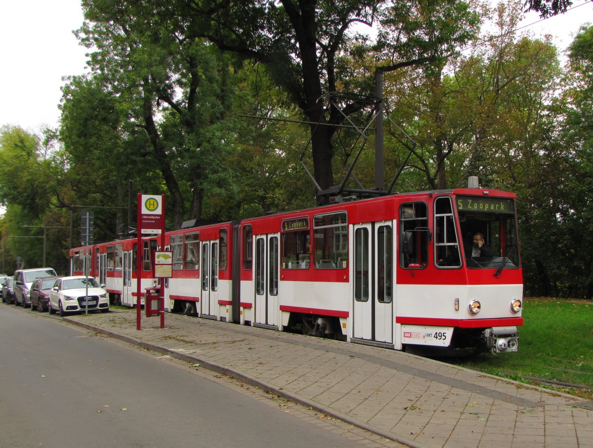 EVAG 495 + 405 als Linie 5 zum Zoopark, am 10.10.2014 an der Haltestelle Löberwallgraben.