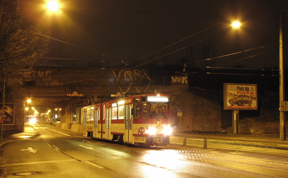 EVAG 520 während einer Nachtsonderfahrt der Erfurter Nahverkehrsfreunde, am 16.03.2014 in der Leipziger Straße. 