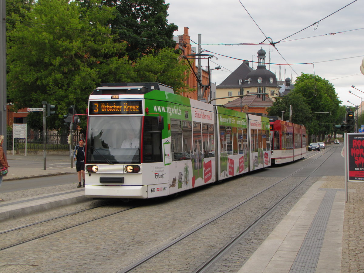 EVAG 613 + 614 als Linie 3 (Europaplatz - Urbicher Kreuz), am 06.09.2015 an der Haltestelle Domplatz Nord.