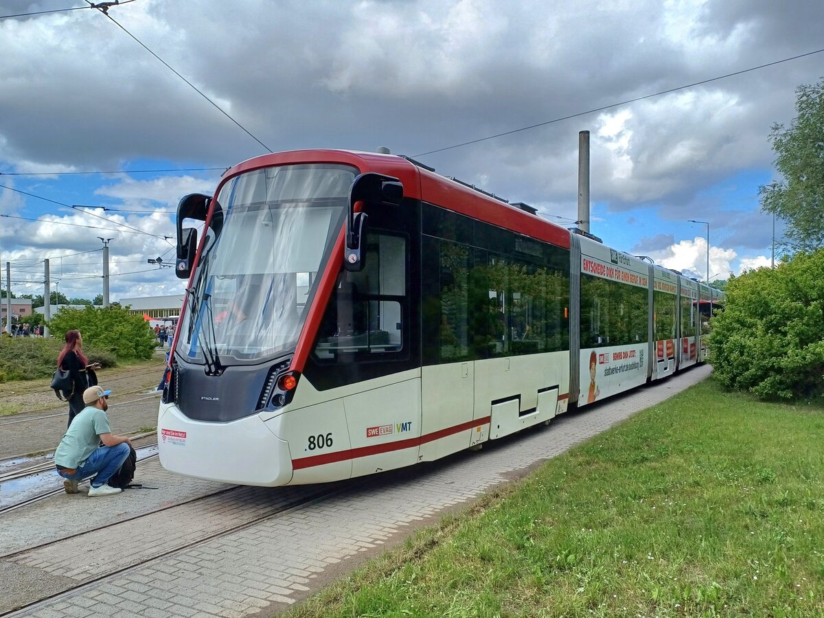 EVAG 806 am 25.05.2024 beim Tag der offenen Tür der EVAG Erfurt auf dem Betriebshof am Urbicher Kreuz.