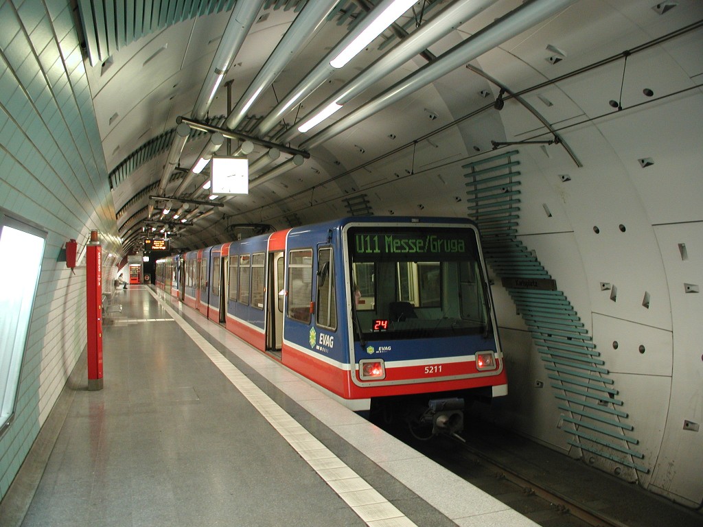 EVAG Tw 5211
Linie U11, Messe/Gruga
Essen, Karlsplatz
02.10.2007