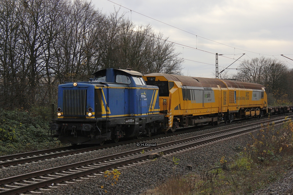 evb 212 322 mit einem Schienenschleifzug am 05.12.2015 in Gelsenkirchen Buer Nord.