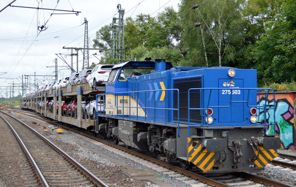 evb Logistik mit ihrer  275 503  (NVR-Nummer: 92 80 1275 503-1 D-EVB) zieht einen von der HSL nach Hamburg gebrachten PLW- Transportzug (fabrikneue KIA Modelle) vom Übergabeort Hamburg-Harburg durch den Bahnhof Richtung Hafen am 10.07.19