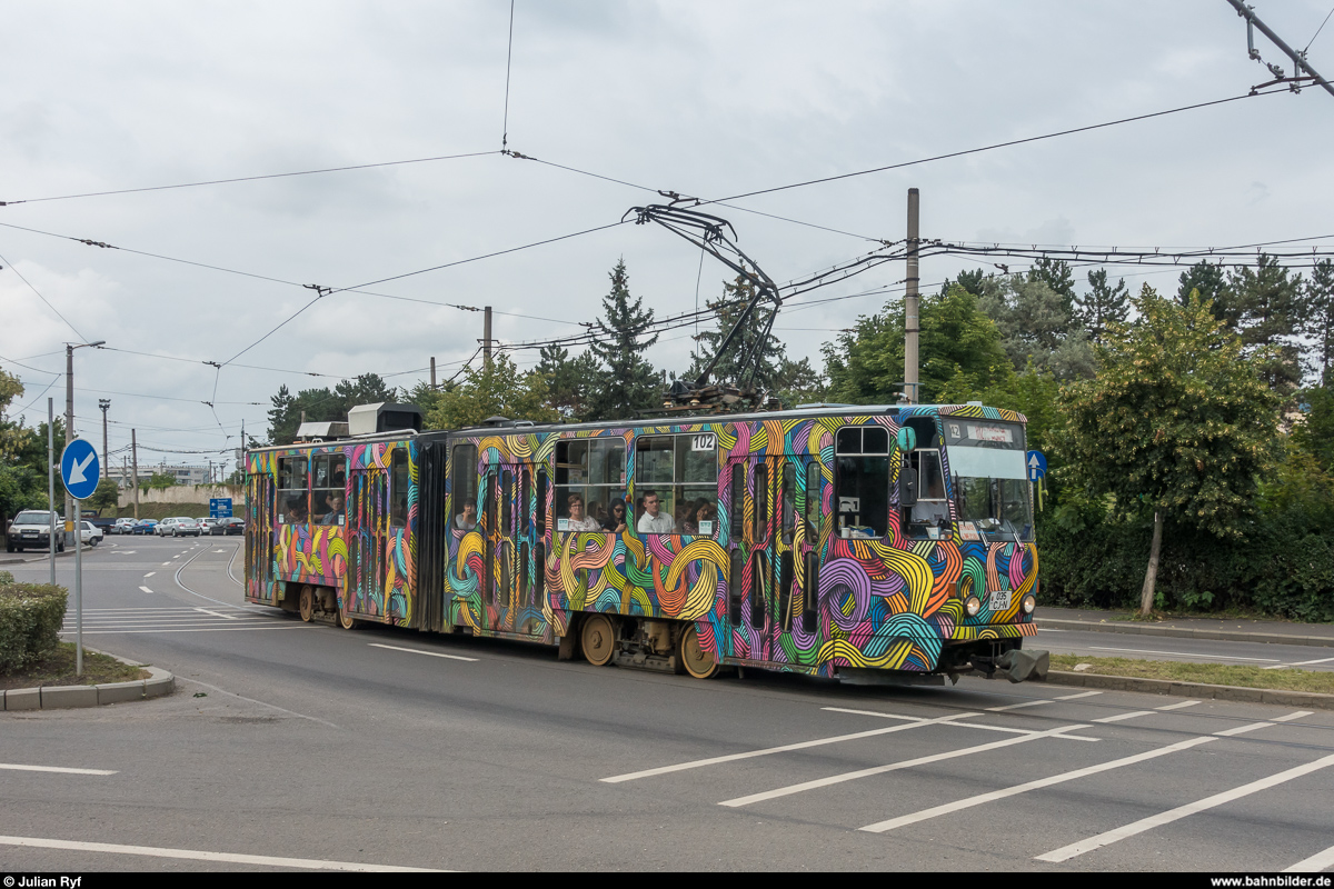 Ex-Berliner Tatra-Wagen 42 am 9. Juli 2018 auf der Linie 102 der Strassenbahn Cluj-Napoca.