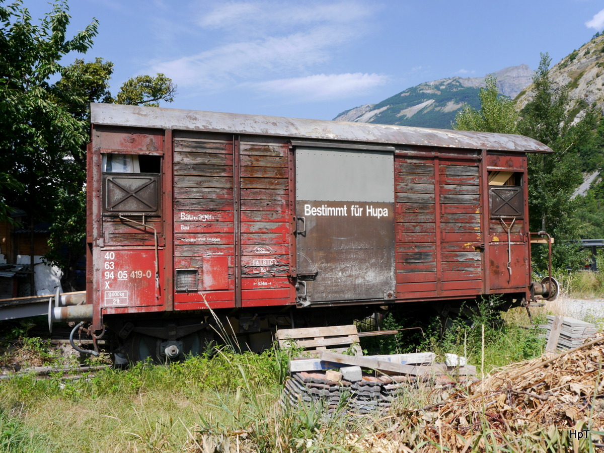 ex BLS - Dienstwagen  X 40 63 94 05 419-0 abgestellt in Leuk am 19.07.2015